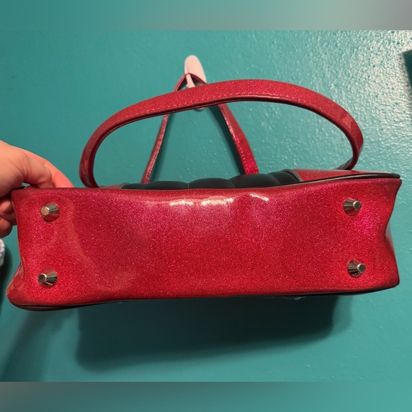 Trophy Queen pink & black Roadster purse - Picture 6 of 6